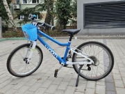 Rower Woom 4 niebieski - oryginalna nóżka, koszyk, dzwonek