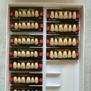 Zęby akrylowe Classic Plus kolor G3 712 szt.