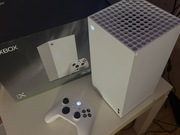 Konsola Xbox Series X jak nowa 
