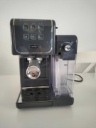 Ekspres kolbowy do kawy Breville Prima Latte III