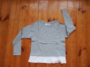 bluzka dziewczęca GAP 134 szara z falbaną Jak NOWA