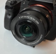 Sony E 16-50mmOSS 3.5-5.6/PZ Obiektyw zoom E-mout do bezlosturkowców APS-C