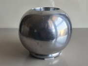 Sferyczny świecznik w kształcie kuli, model „Nässjö” z Ikea