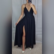 Czarna długa sukienka maxi rozkloszowana S