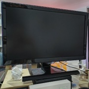 Monitor Samsung s22e390h z 2016 roku w bardzo dobrym stanie z pudełkiem