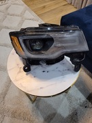 Lampa przednia prawa bi-xenon czarna SRT 