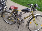 Rower z silnkiem spalinowym 