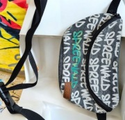 Markowa sportowa nerka saszetka Robin Ruth naramienna dwie kieszenie