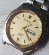Stary zegarek Citizen Sapphire WR 100