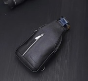 Męska torba skórzana, uniwersalna, stylowa, kompaktowa.