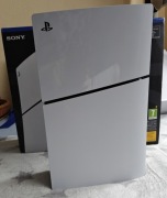 PlayStation 5 Slim Digital D Chassis 1TB + Pad + Słuchawki