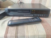 Magnetowid Blaupunkt + org pilot sprawne + gratis