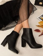 Czarne botki damskie na słupku 