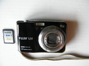 FUJIFILM FINEPIX AX600 APARAT FOTOGRAFICZNY + karta pamięci