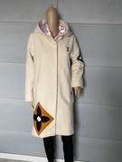 Beżowy płaszcz Teddy S