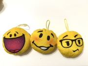 Pluszowa zawieszka EMOTIKON