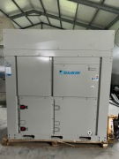 Pompa ciepła DAIKIN EWYT032CZPBA1