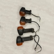 KIERUNKOWSKAZY PRZÓD TYŁ KOMPLET YAMAHA FZS 600 98-01