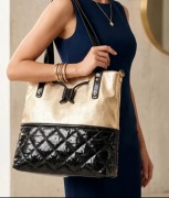 Torebka damska mieszcząca A4