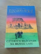 Czterech mężczyzn na brzegu lasu Fleszarowa-Muskat