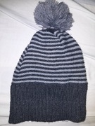 Czapka zimowa z pomponem w rozmiarze 52