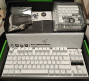 Razer Huntsman V3 Pro TKL RGB Biała