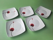 Talerze kwadratowe porcelanowe – czerwony mak 5 szt nowoczesny design