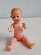 Stara celuloidowa, sygnowana lalka o wysokości 13,5 cm