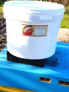 Miód wielokwiatowy w wiaderkach 3,5 kg 80zł