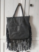 Duża torebka z frędzlami