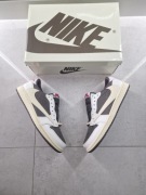 Buty Nike Air Jordan 1 Travis Scott Low Reverse mocha rozmiar EU 44