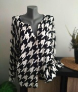 Sweter damski czarny/biały pepitka zapinany na guziki XL-XXL
