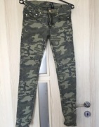 Długie damskie spodnie w moro