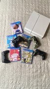 Play station 4 500 GB z napędem z grami FIFA 3 pady