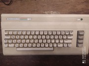 COMMODORE 64 G - USZKODZONY