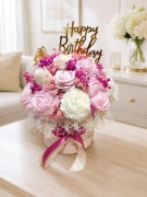 Flower box z kwiatami z wosku sojowego 