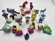 Zestaw mini zabawek figurki Flintstonowie Fifi Niezapominajka i inne