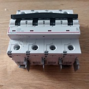 Wyłącznik nadprądowy Legrand DX3 409362 C80A /4