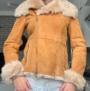 Śliczny kożuch Pinko made in Italy skóra naturalna