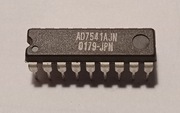 AD7541AJN  CMOS 12 Bit Monolithic Multiplying DAC