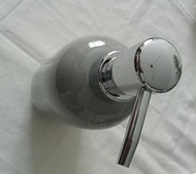 DUŻY DOZOWNIK DO MYDŁA W PŁYNIE SZARY CERAMICZNY POŁYSK