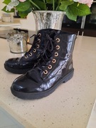 Botki czarne lakierowane