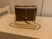 Torebka elegancka wieczorowa na łańcuszku mała szara metaliczna Valentin