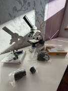 Nowy mikroskop biologiczny Delta Optical BioLight 500   1000x