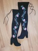 Buty wysokie kozaki z haftem kwiatowym