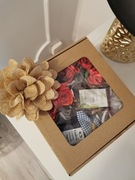 Zestaw konfitura+ herbata z satynowymi różami 