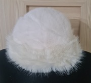 Czapka ze sztucznego futerka 