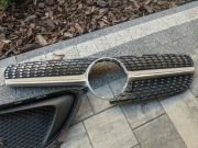Mercedes CLA 117 AMG kratka grill znaczek