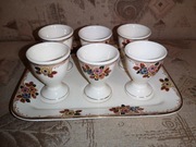 Uroczy porcelanowy zestaw na jajka