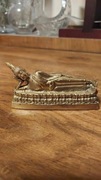 Figura z Lezacym Budda